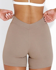 Form V Waist Shorts 5" | Latte