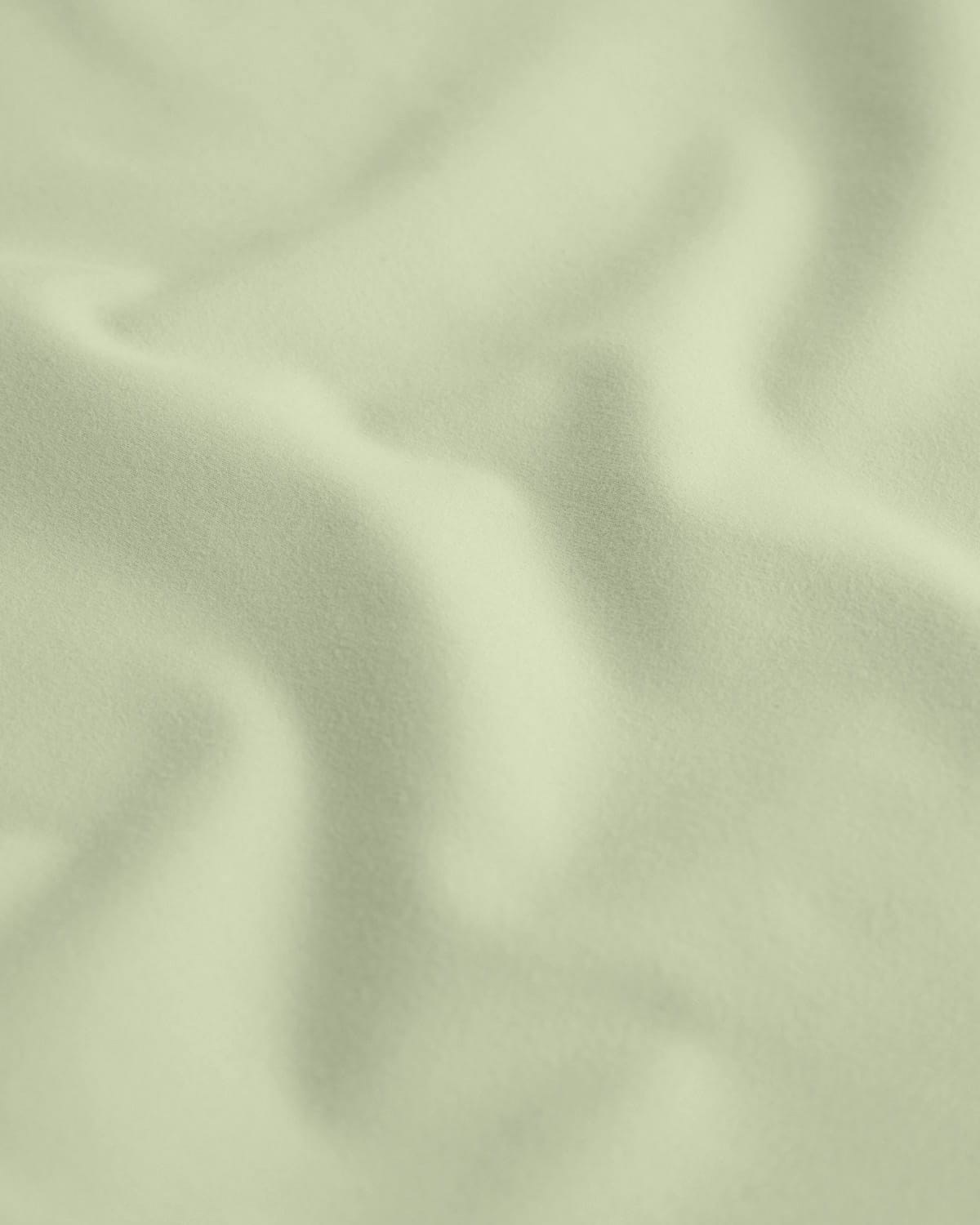 Form Invisible Scrunch Shorts 4" | Soft Matcha