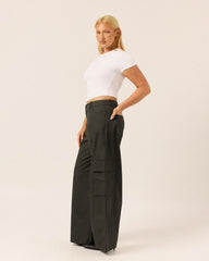 Wide Leg Cargo Pants | Deep Olive