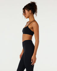 Form Gia Crop | Black